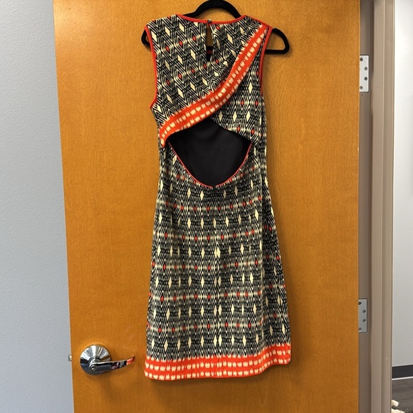 Muse Black and Red Geometric Sheath Dress size 12 - Picture 3 of 3